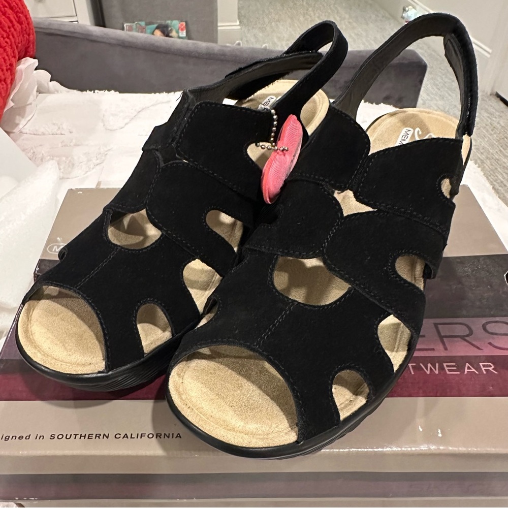 Skechers Memory Foam Wedges - brand new!